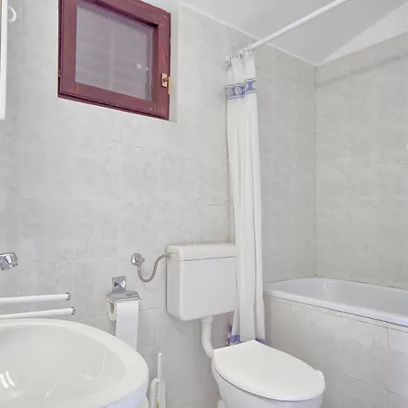 Wonderful Valbandon With Private Pool And Sauna Near The And Briuni Islands Villa