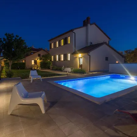 Wonderful Valbandon With Private Pool And Sauna Near The And Briuni Islands Fažana