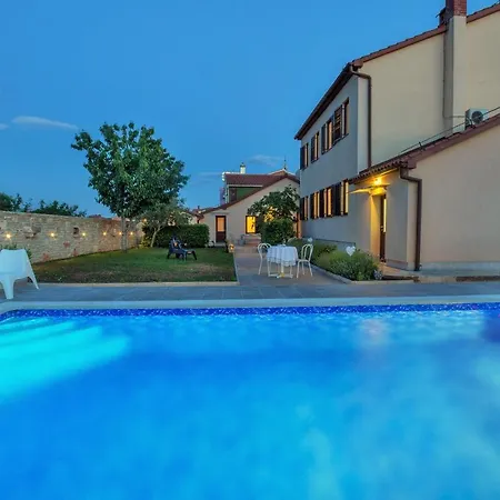 Villa Wonderful Valbandon With Private Pool And Sauna Near The And Briuni Islands Fažana