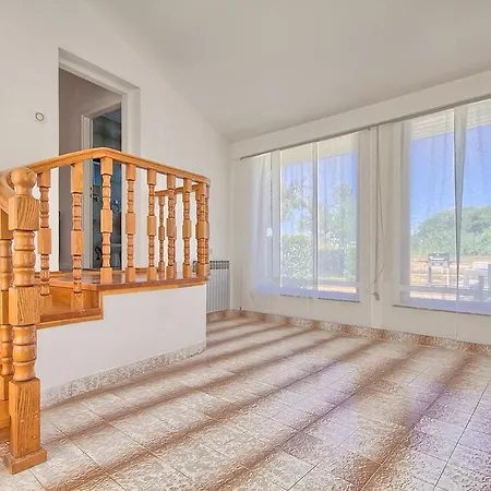 Villa Wonderful Valbandon With Private Pool And Sauna Near The And Briuni Islands *