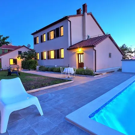 Wonderful Valbandon With Private Pool And Sauna Near The And Briuni Islands Villa Fazana
