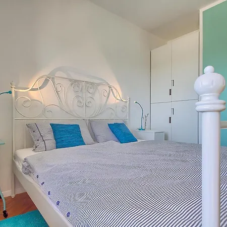 Villa Wonderful Valbandon With Private Pool And Sauna Near The And Briuni Islands